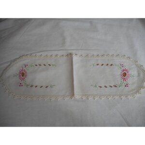 Vintage Pink Floral handmade embroidered oval Lace Dresser scarf 15.5 x 5 Estate